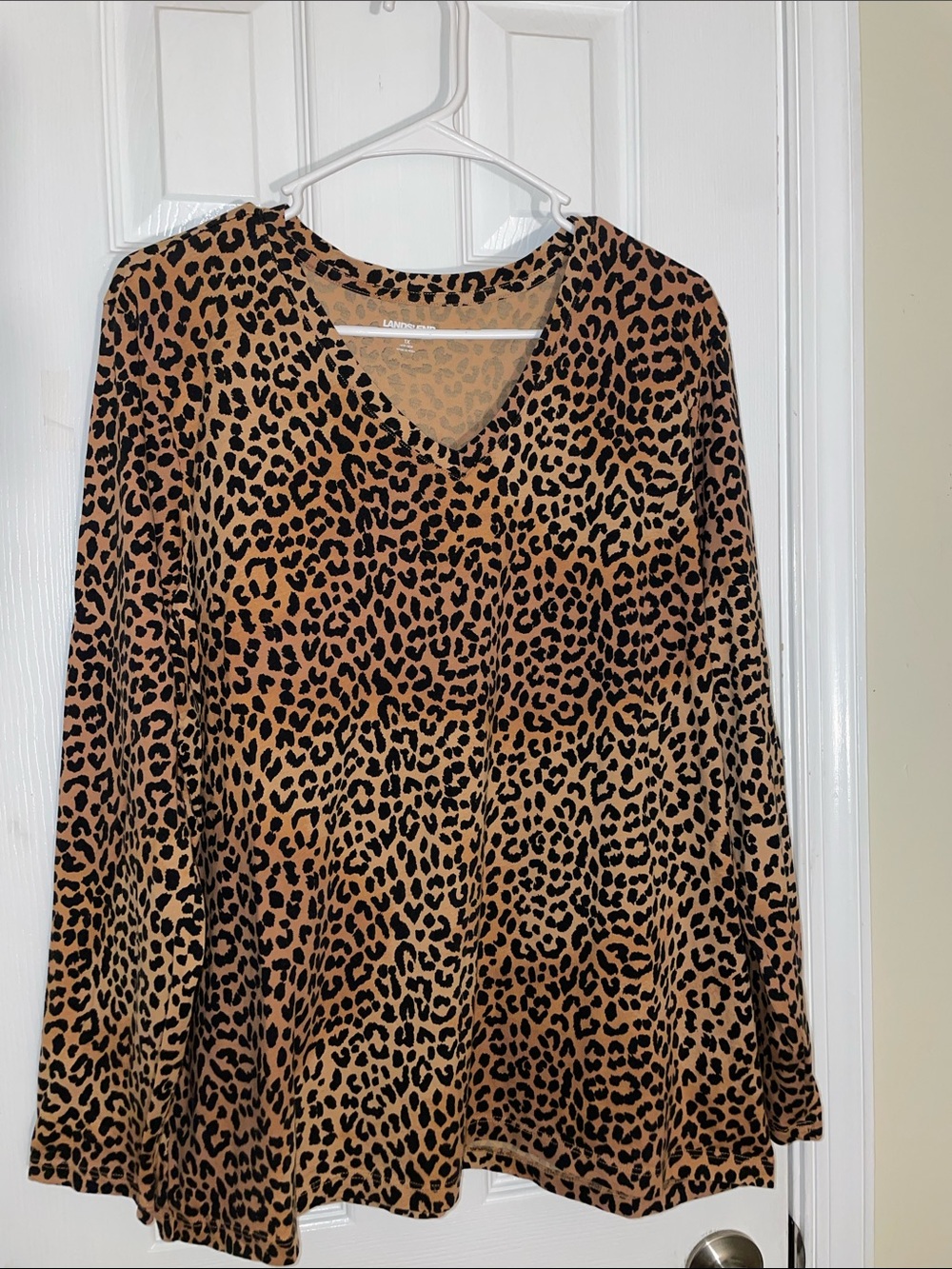 Lands’End Cotton Leopard Print V-Neck Long Sleeve Top - Tan/Black 1X